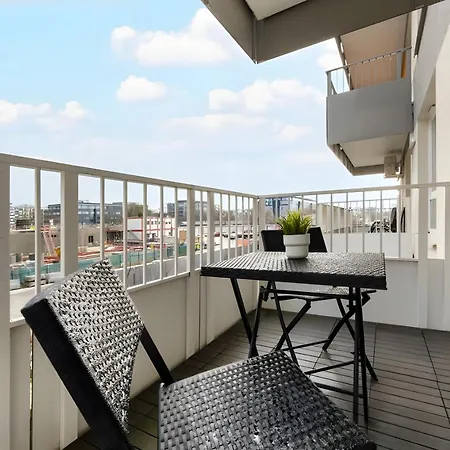 M&r Airport&business Cybernetyki - Underground Garage - Self Check-in - Fast Wi-fi - 5 Min From Chopin Airport Апартаменты *