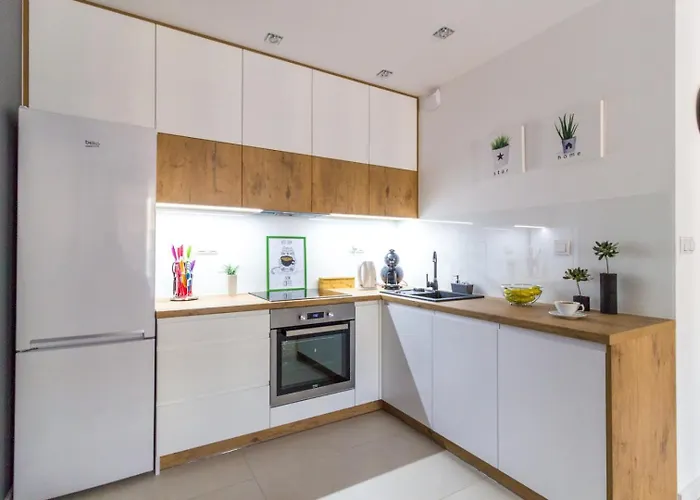 M&r Airport&business Cybernetyki - Underground Garage - Self Check-in - Fast Wi-fi - 5 Min From Chopin Airport Lejlighed Warszawa